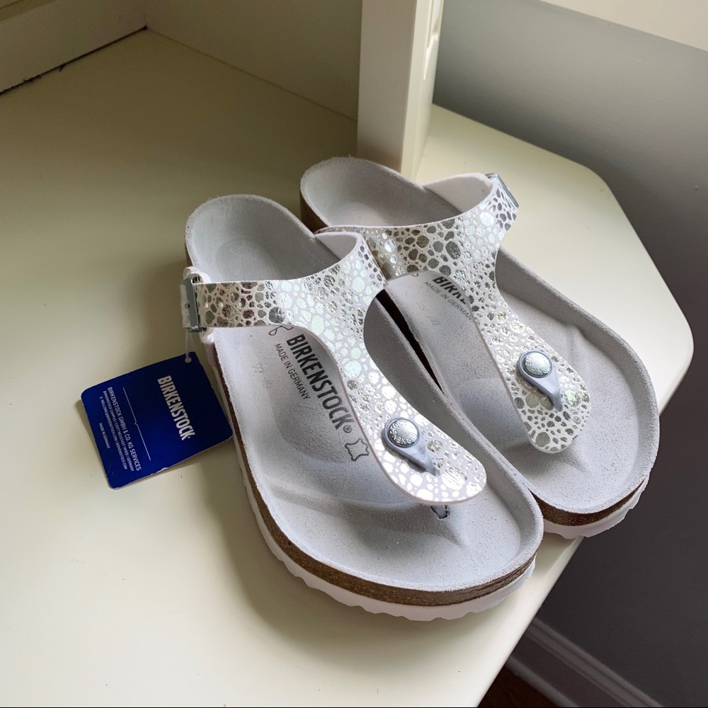 NWT RARE BIRKENSTOCKS PLATINUM GIZEH